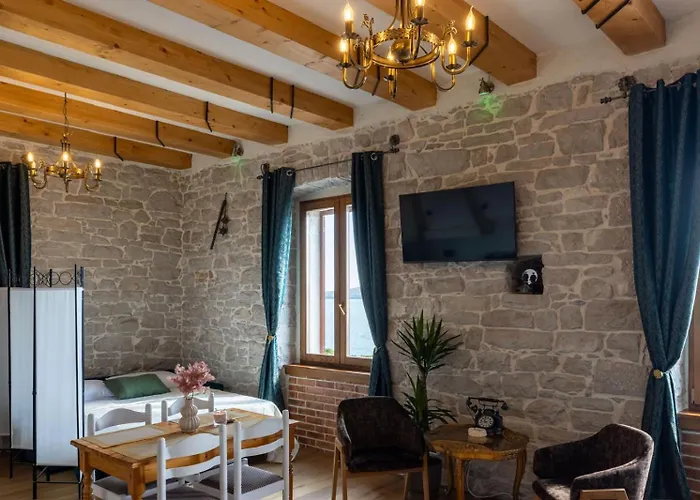 Obala 아파트 비오그라드나모루