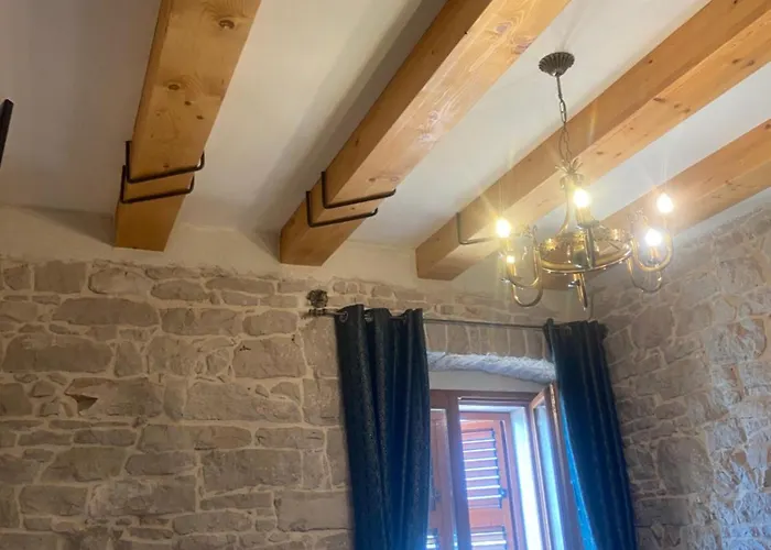 Obala 비오그라드나모루